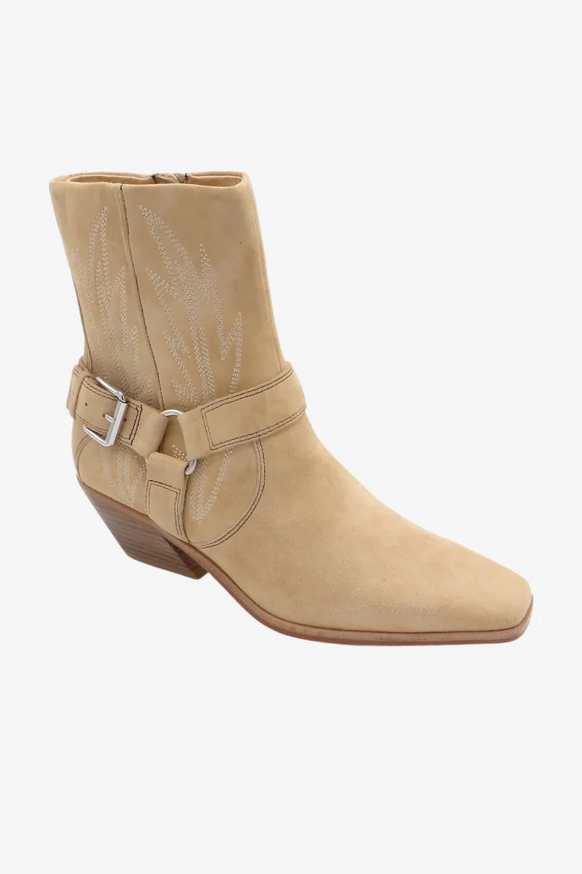 Oliver II Boot - Light Tan Suede