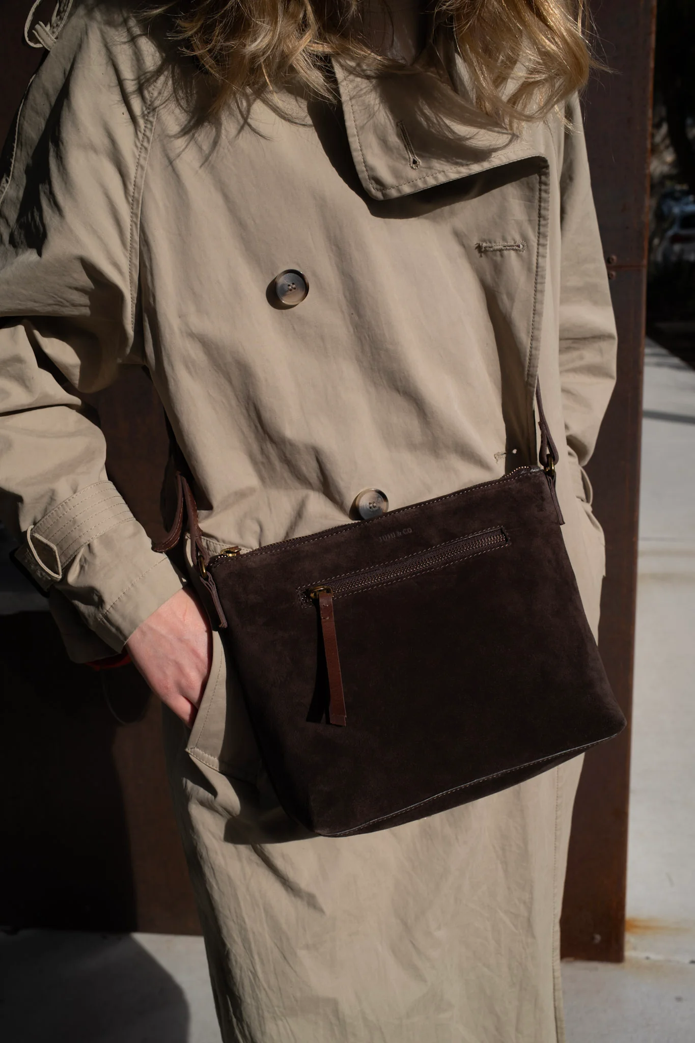 Suede Essential - Chocolate