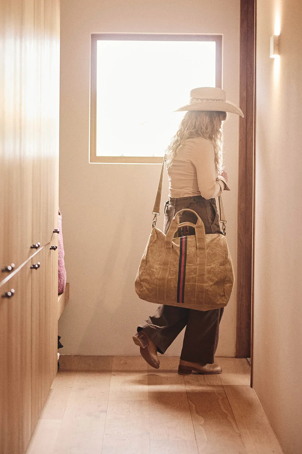 Escapee Overnight Bag - Golden Tan
