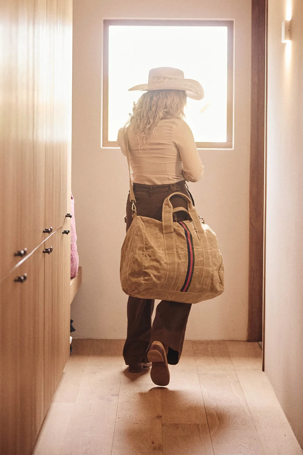 Escapee Overnight Bag - Golden Tan
