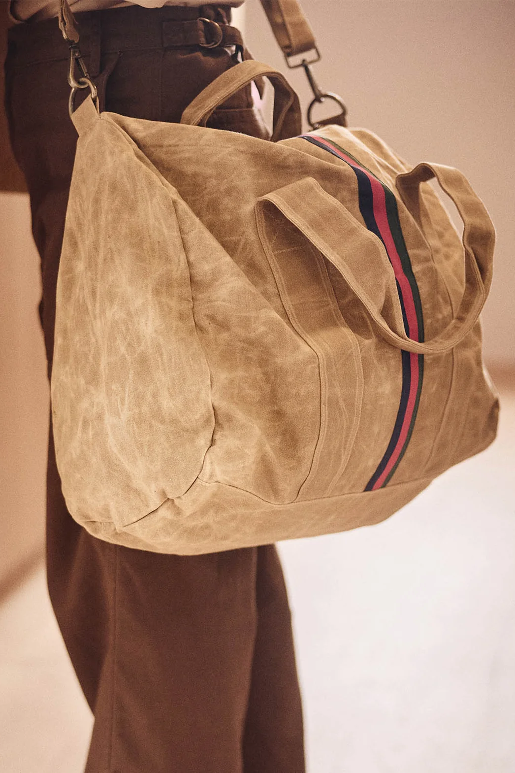 Escapee Overnight Bag - Golden Tan