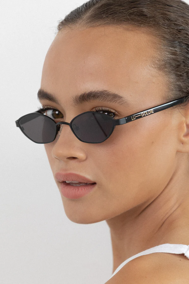Lu Goldie | Farrah Sunglasses - Black