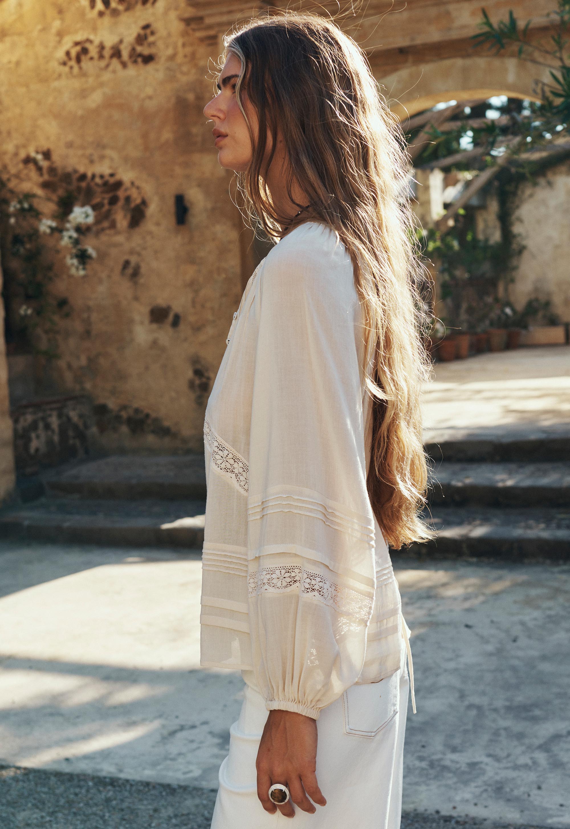 Hera Lace Blouse - Macadamia
