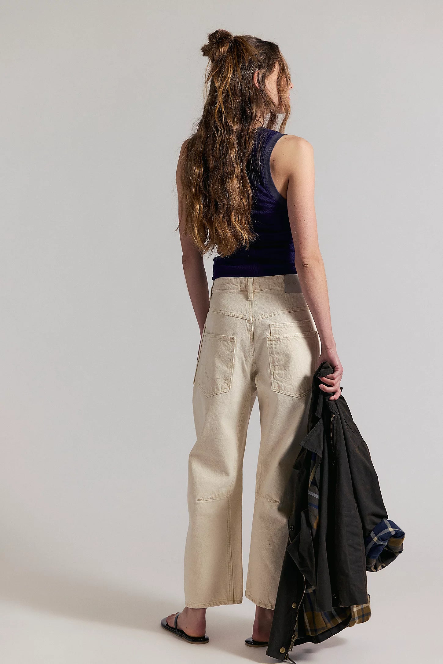 Minimalist Moxie Boyfriend Jeans - Dusty Roads