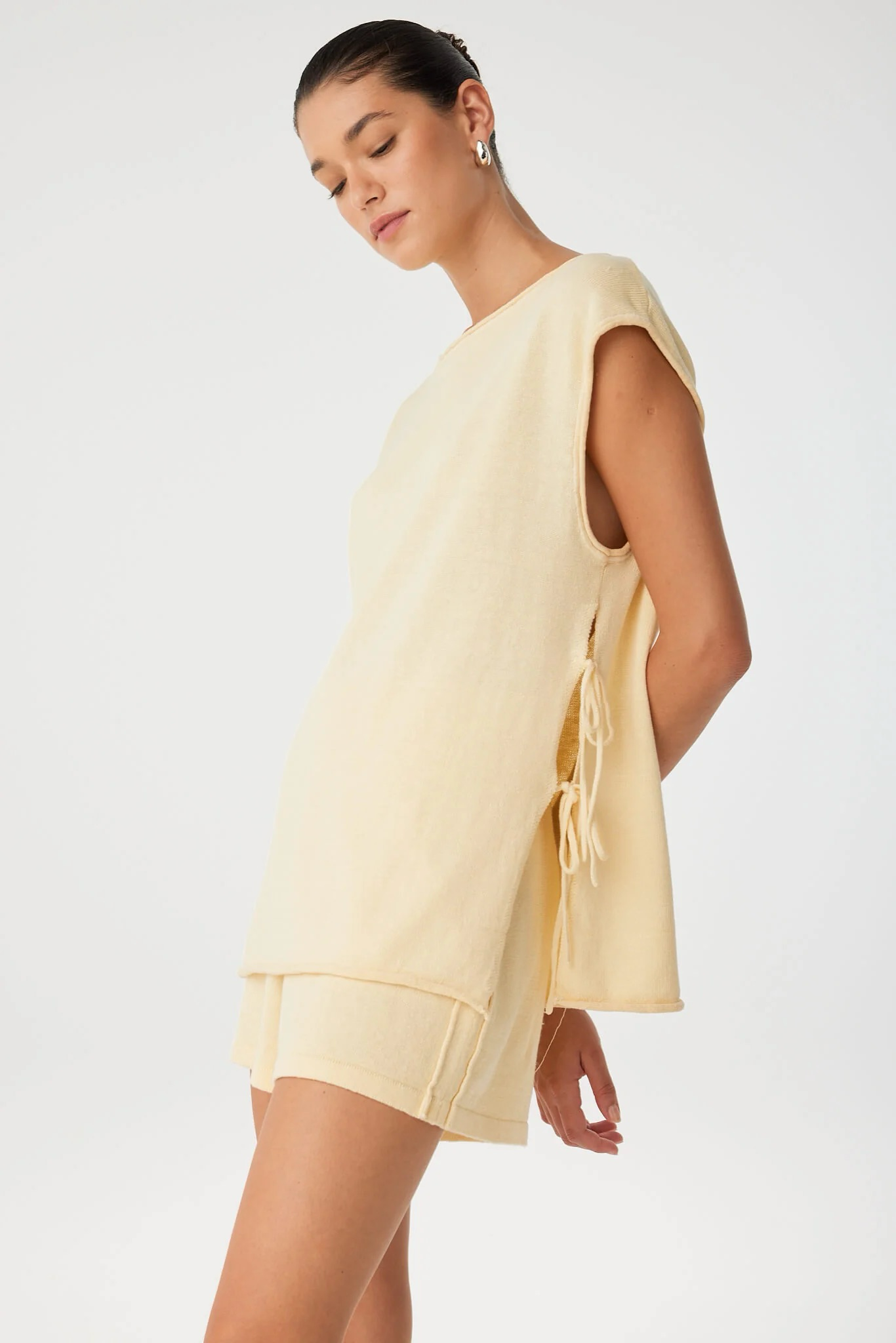 Poppy Short - Butter