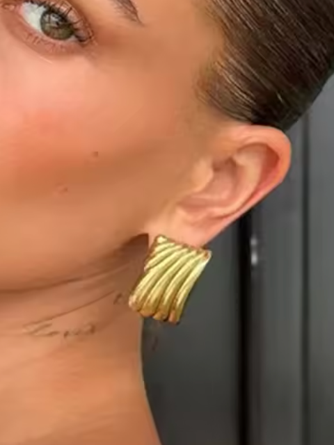Linea Square Earrings - Gold