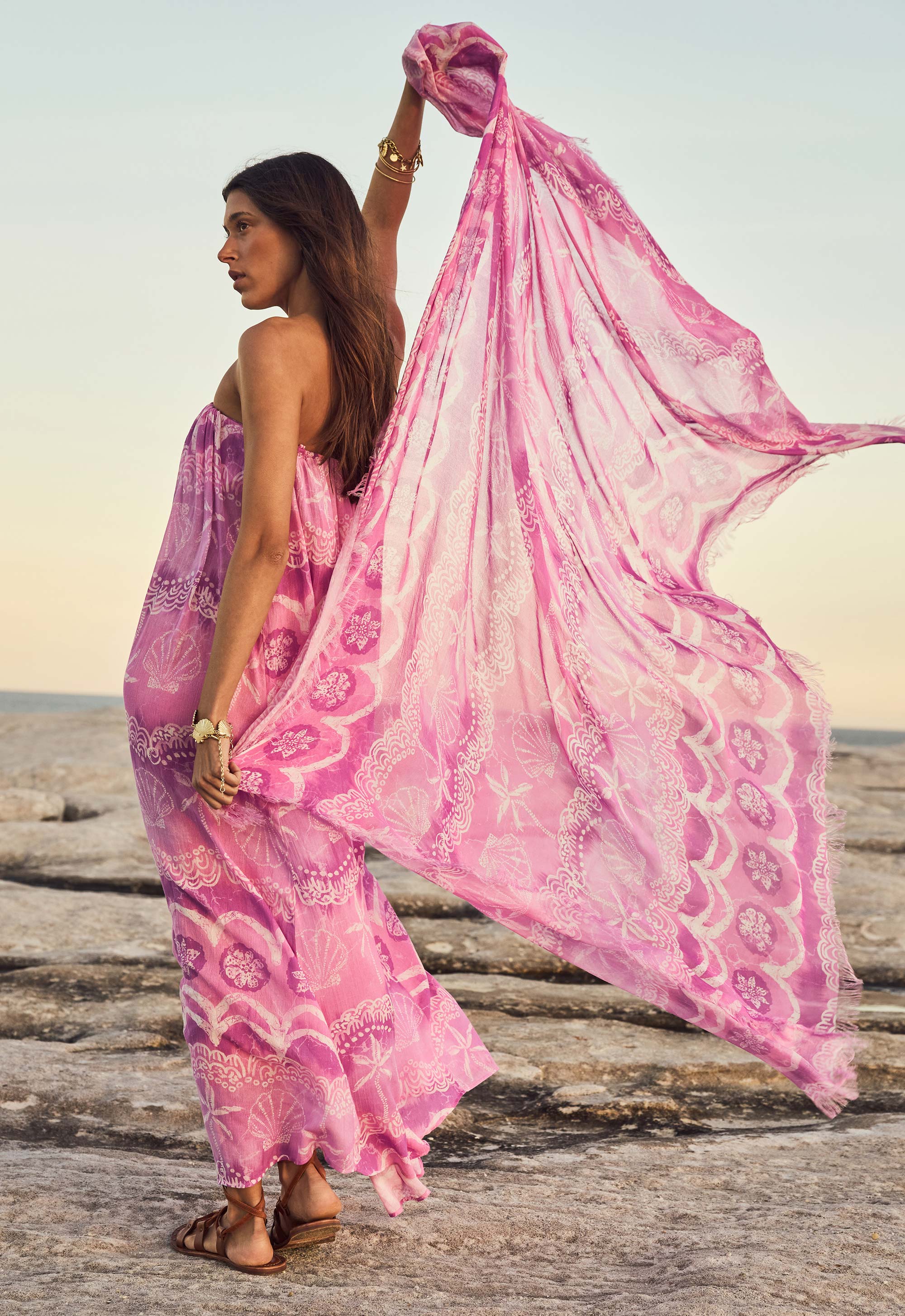 Mermaid Cove Travel Scarf - Musk