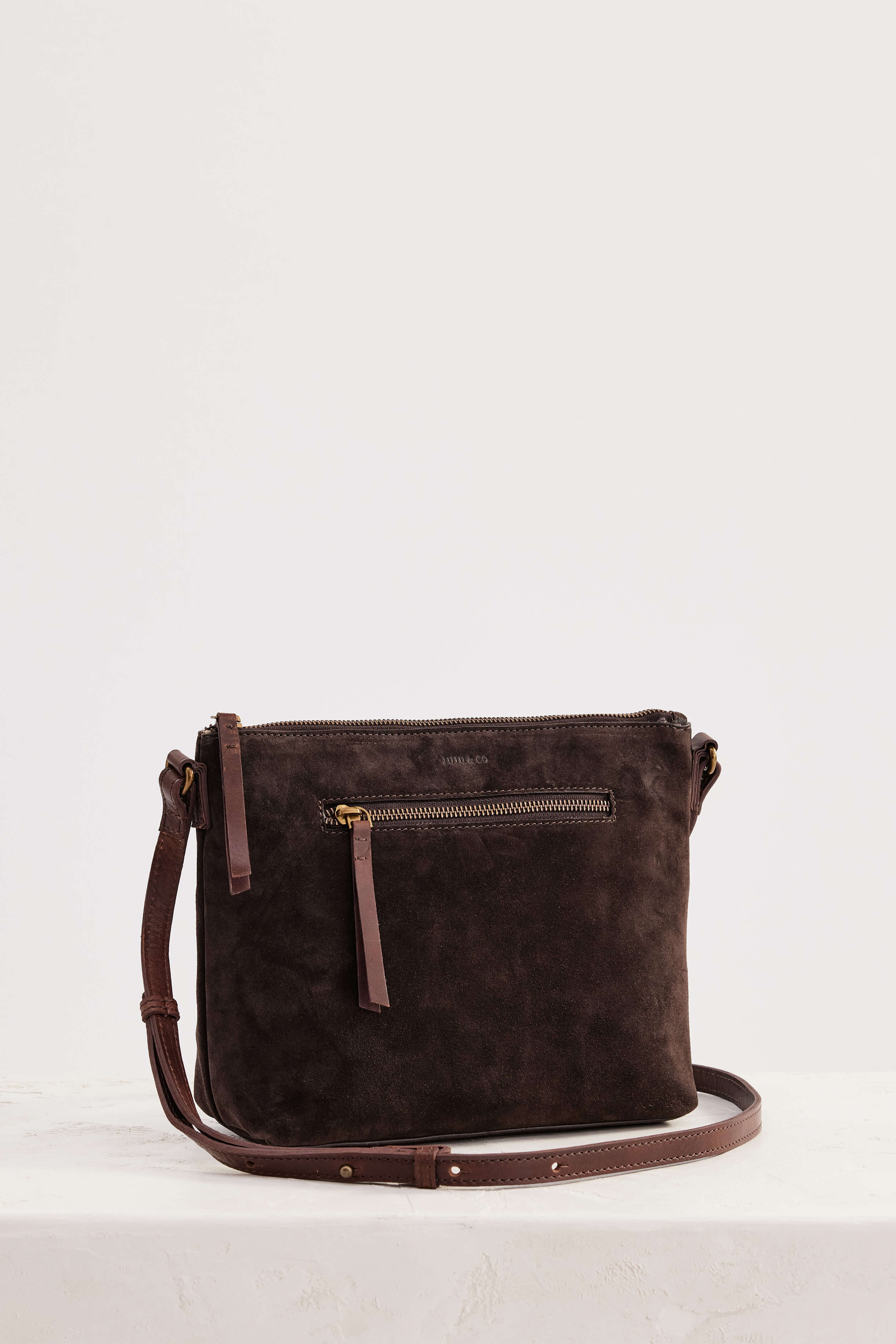 Suede Essential - Chocolate