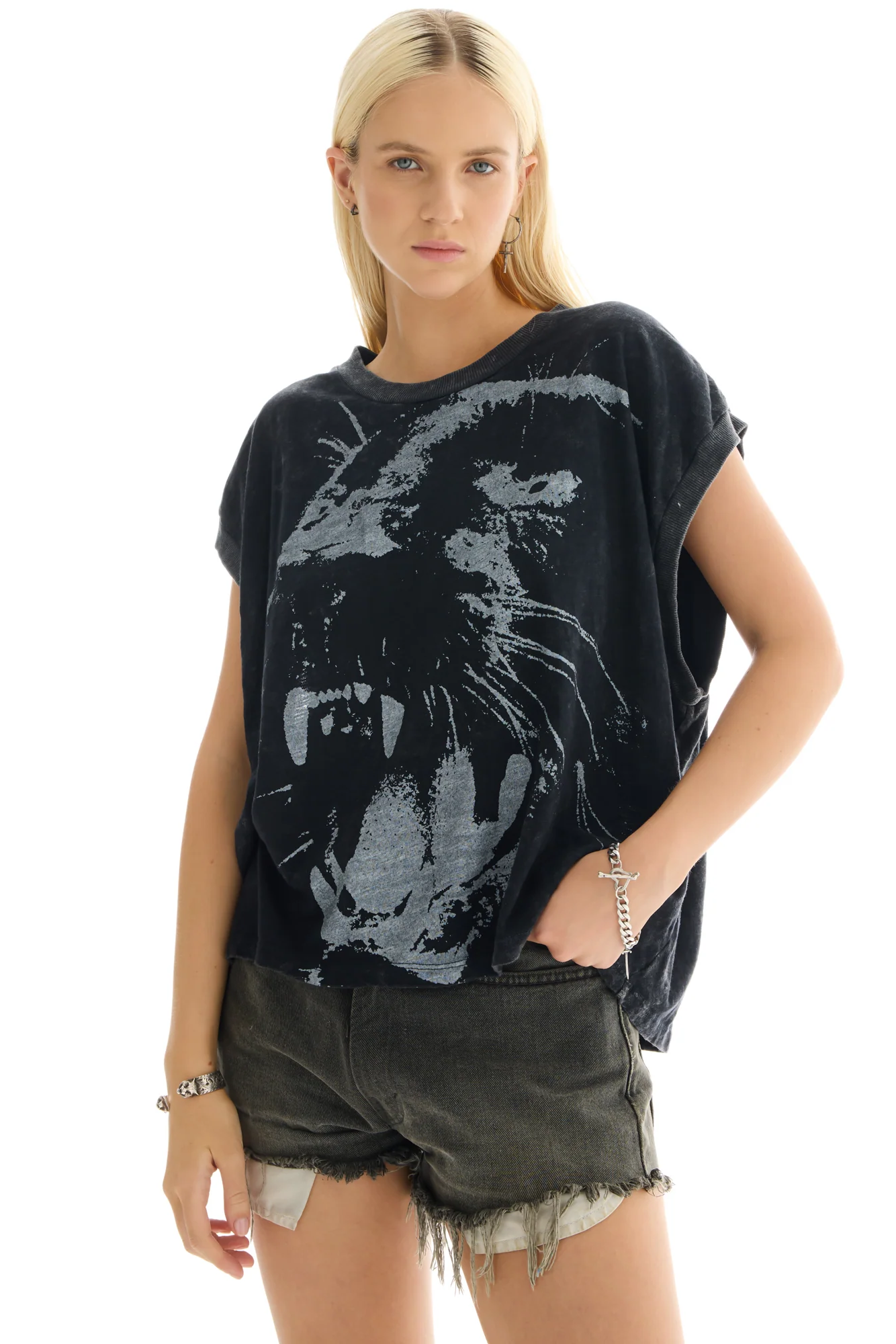 The Panther Oversized Tank