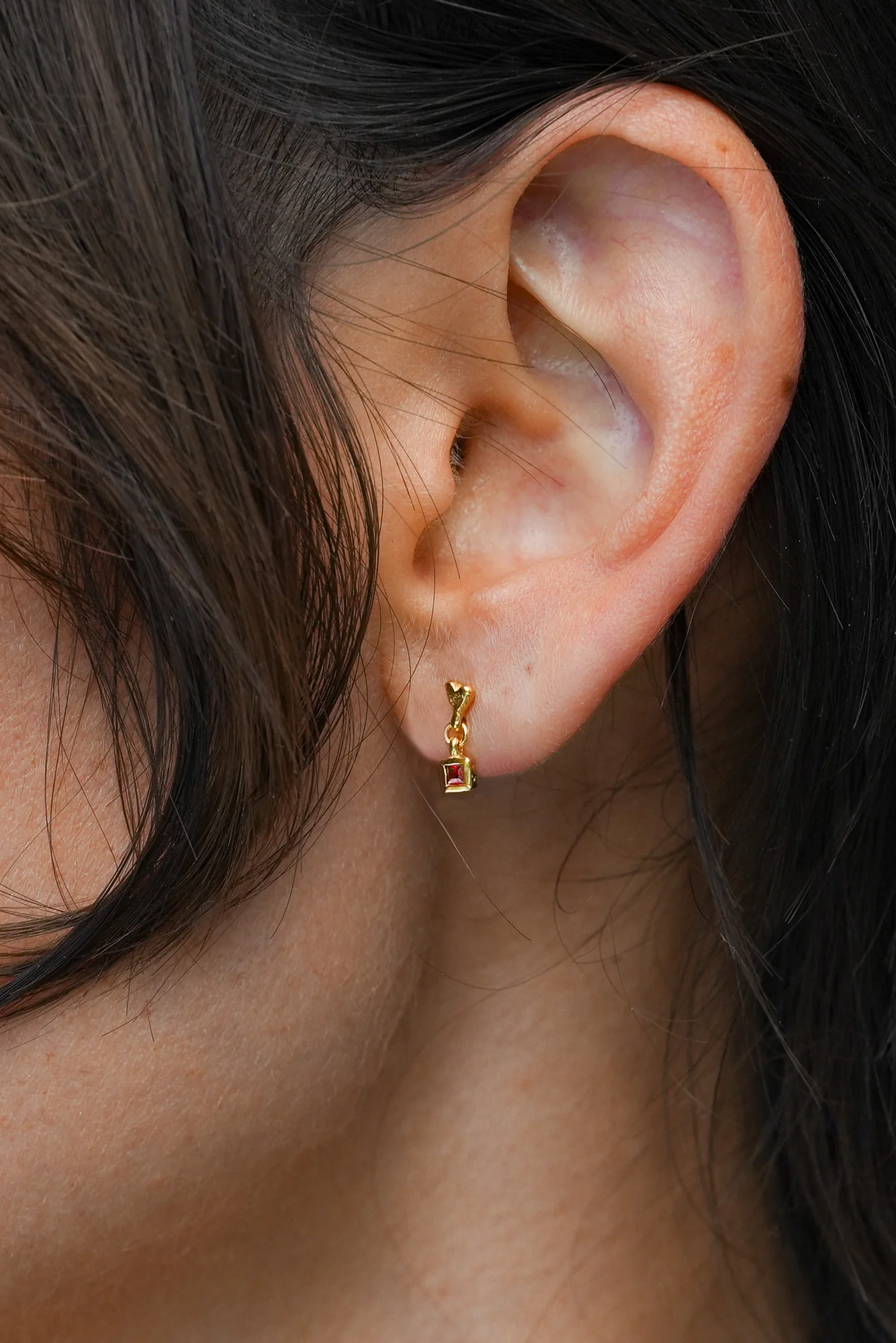 Eros Drop Studs - Gold