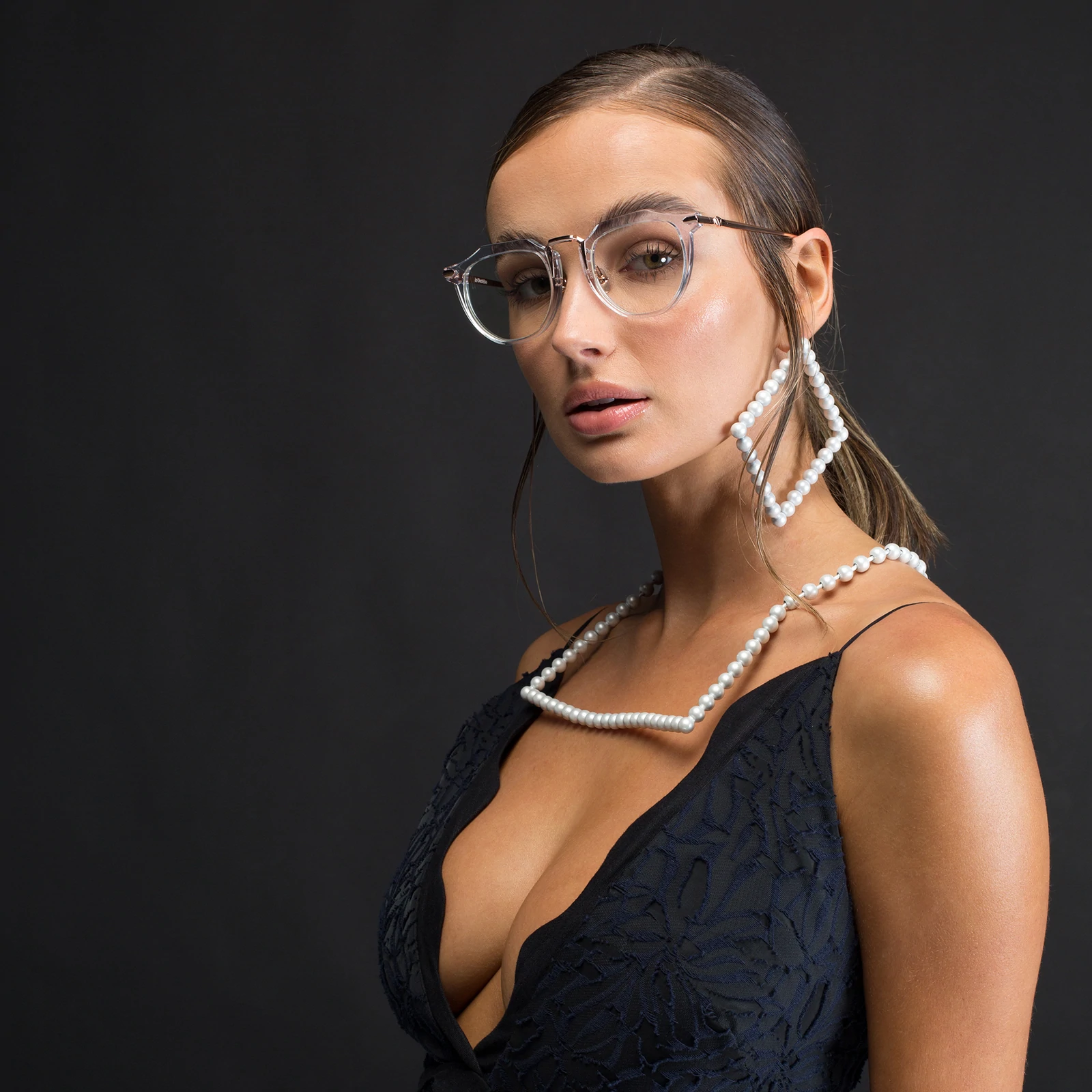 Valley Eyewear | Le Chateau | Optics - Crystal w. Rose Gold Titanium Trim / Clear Lens