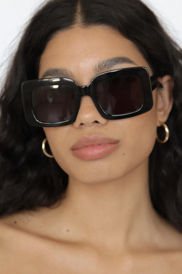 Lu Goldie | Mia Sunglasses - Black