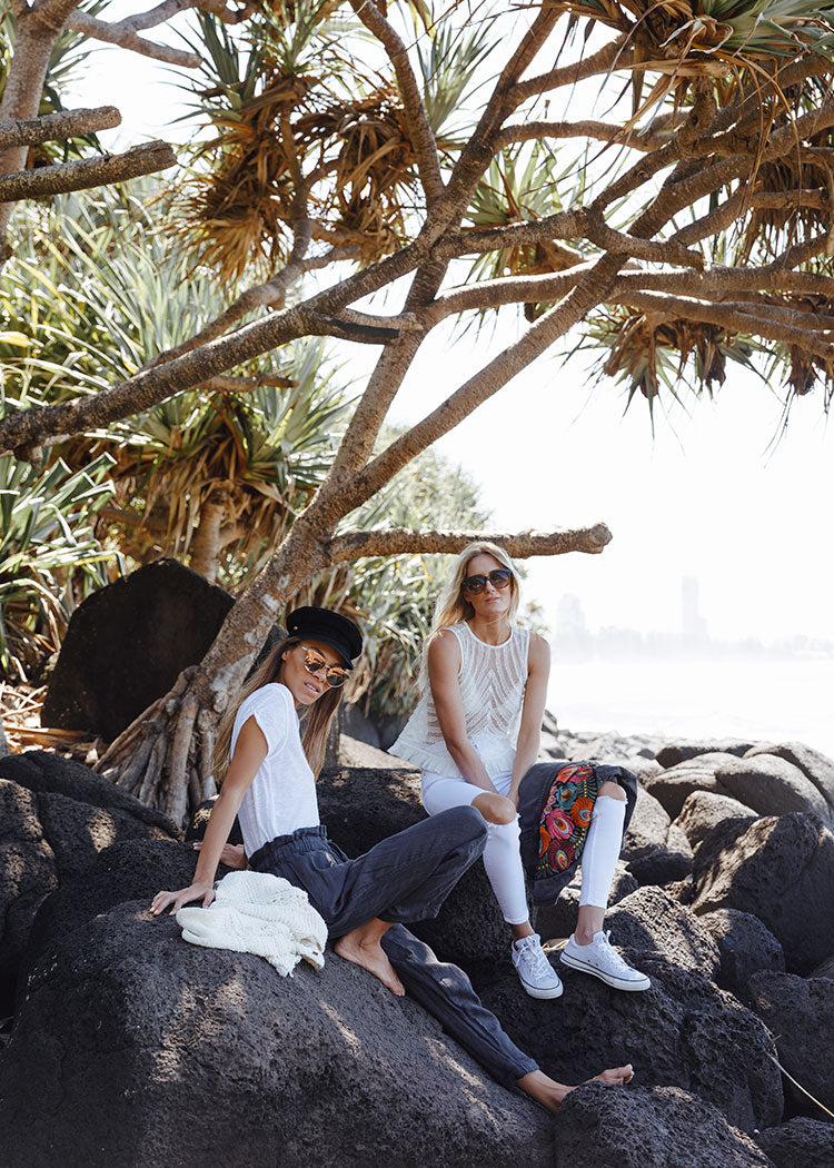 Dates with your mates in Burleigh Heads
