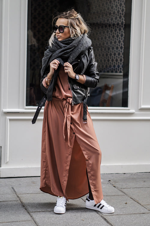 Our 3 Favourite Dresses You Will Want This Fall ’17  