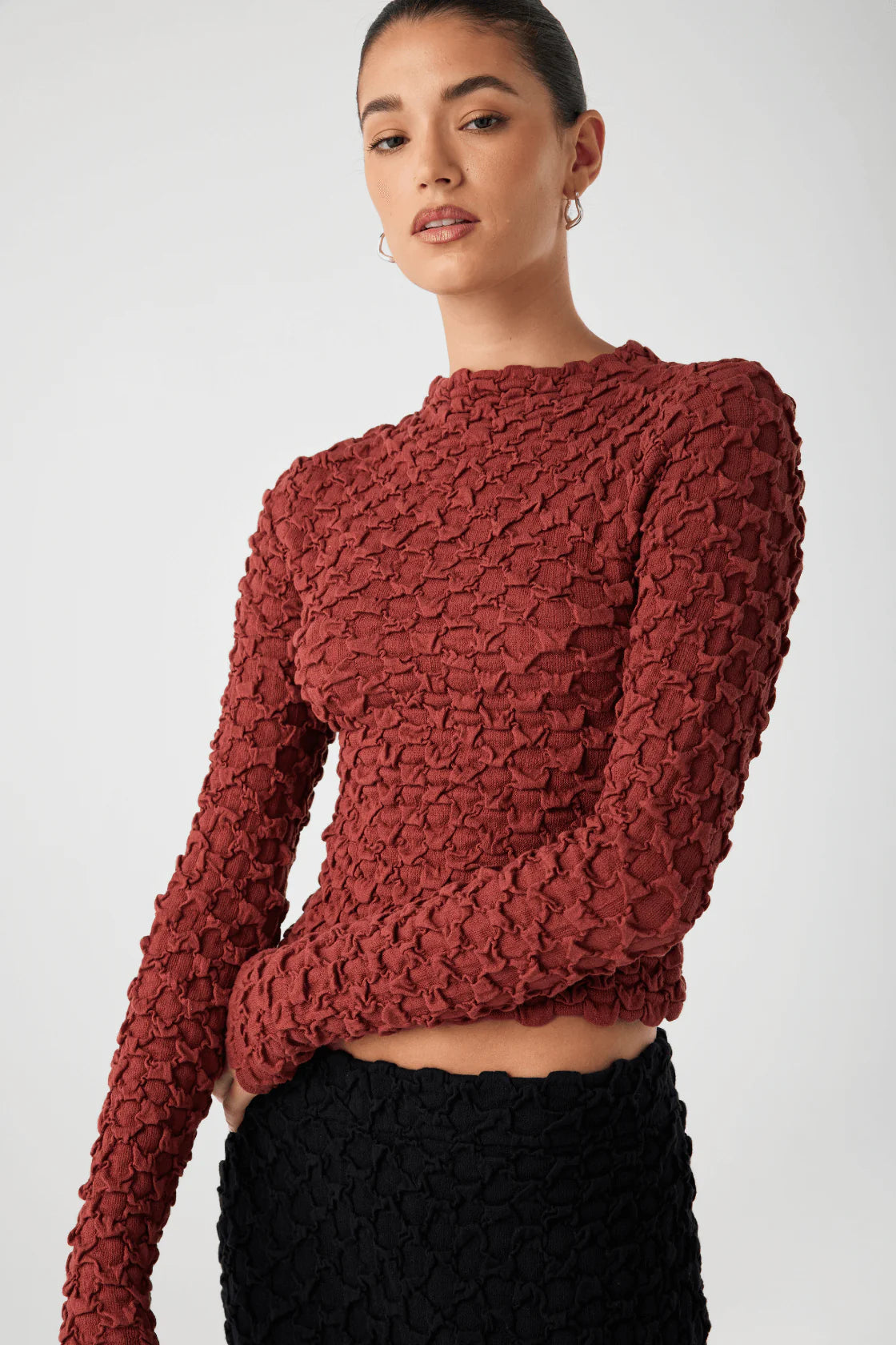 Suvi High Neck Top - Half Red