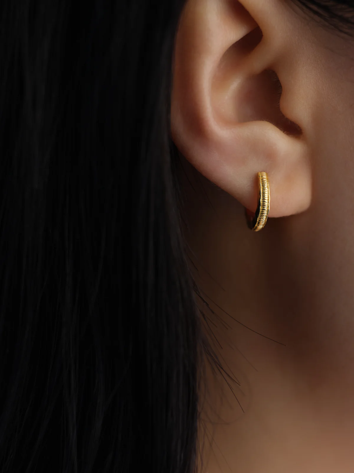 Arete Huggies - Gold