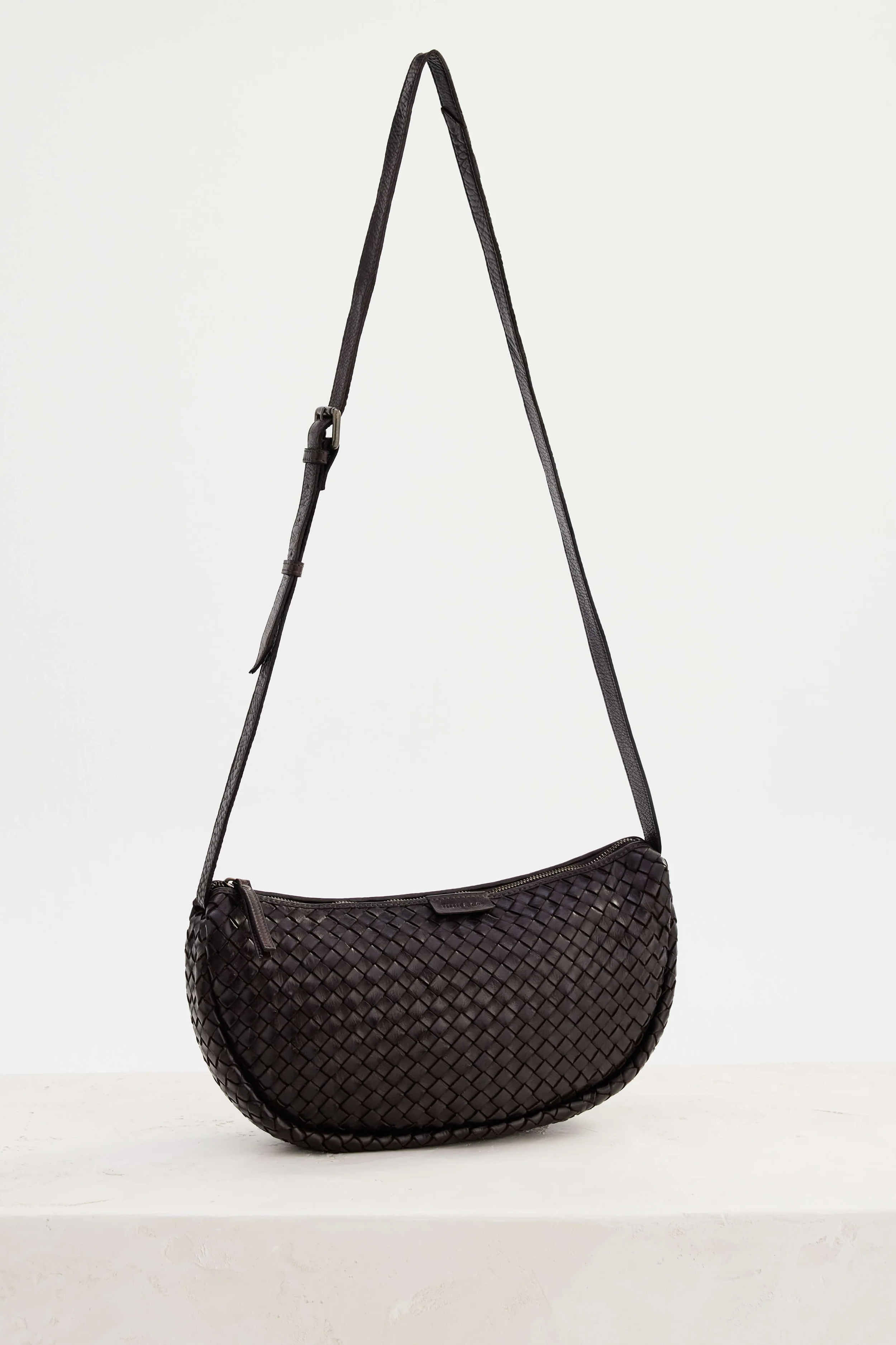 Basque Sling - Chocolate