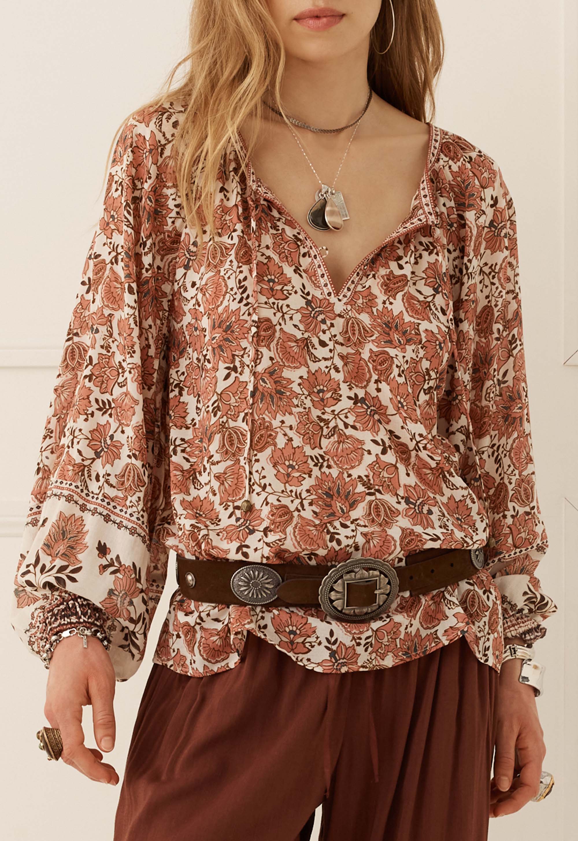 Clandestine Suede Belt - Chocolate