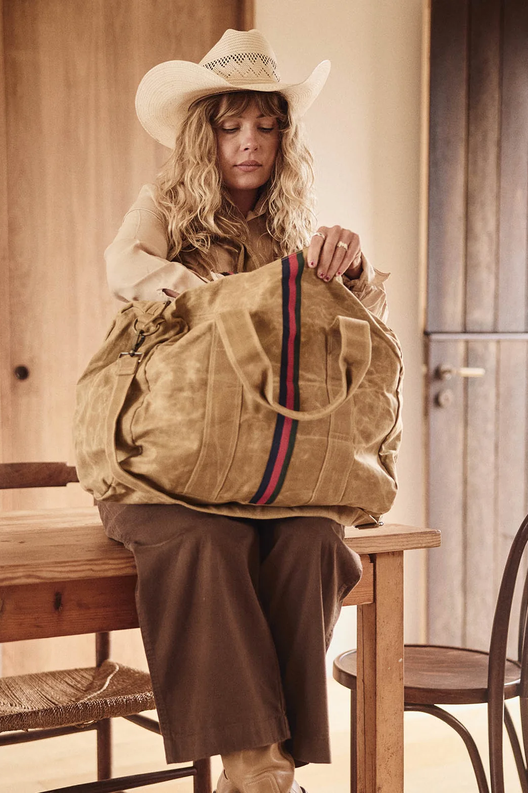 Escapee Overnight Bag - Golden Tan