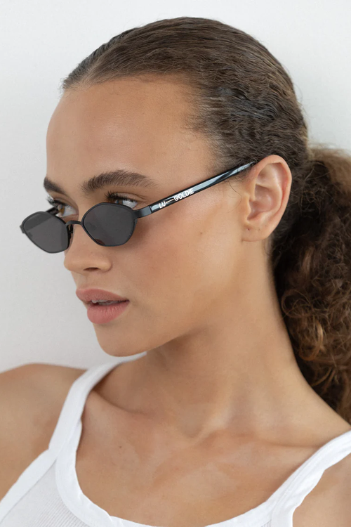 Lu Goldie | Farrah Sunglasses - Black