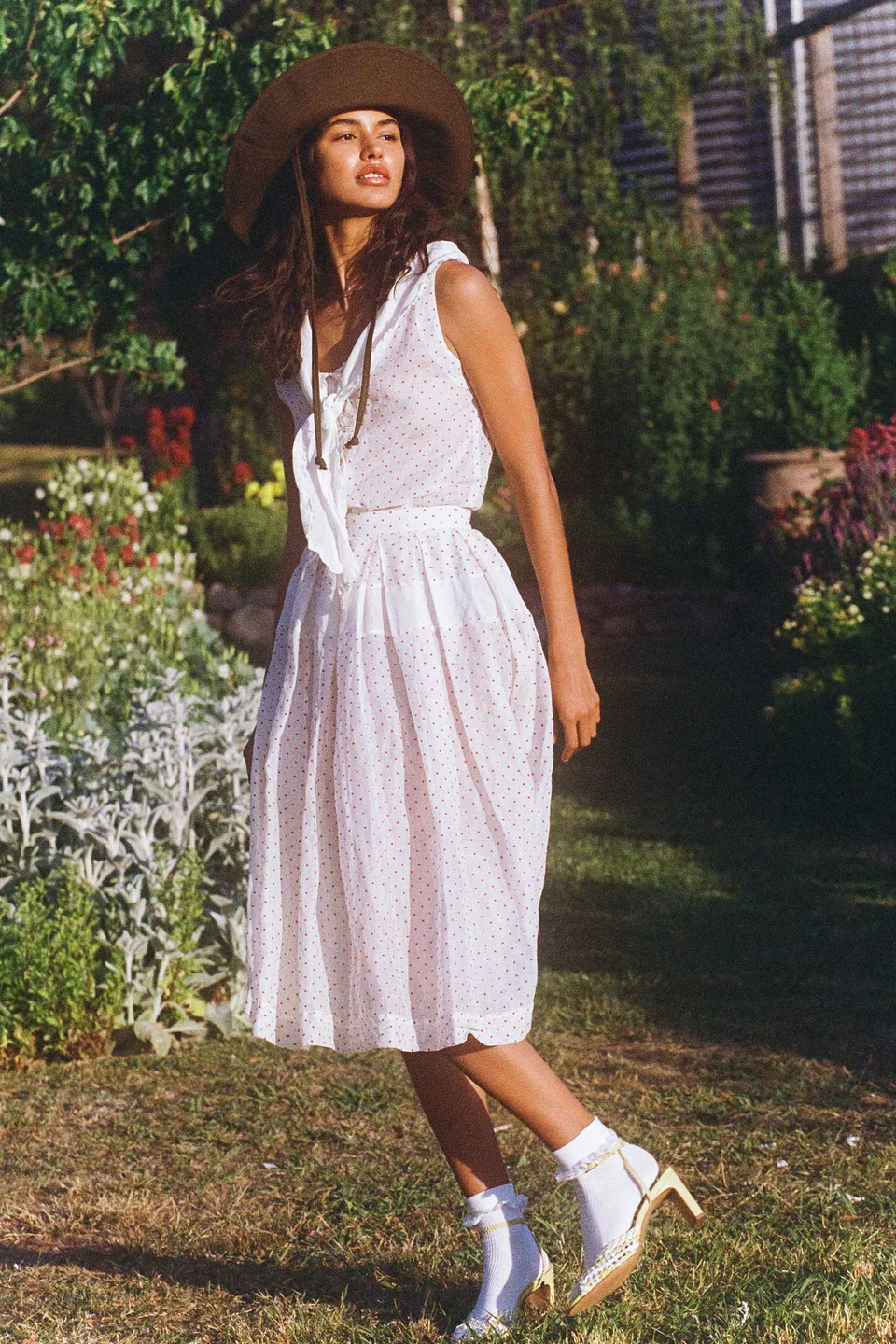 Holiday Bucket - Brown