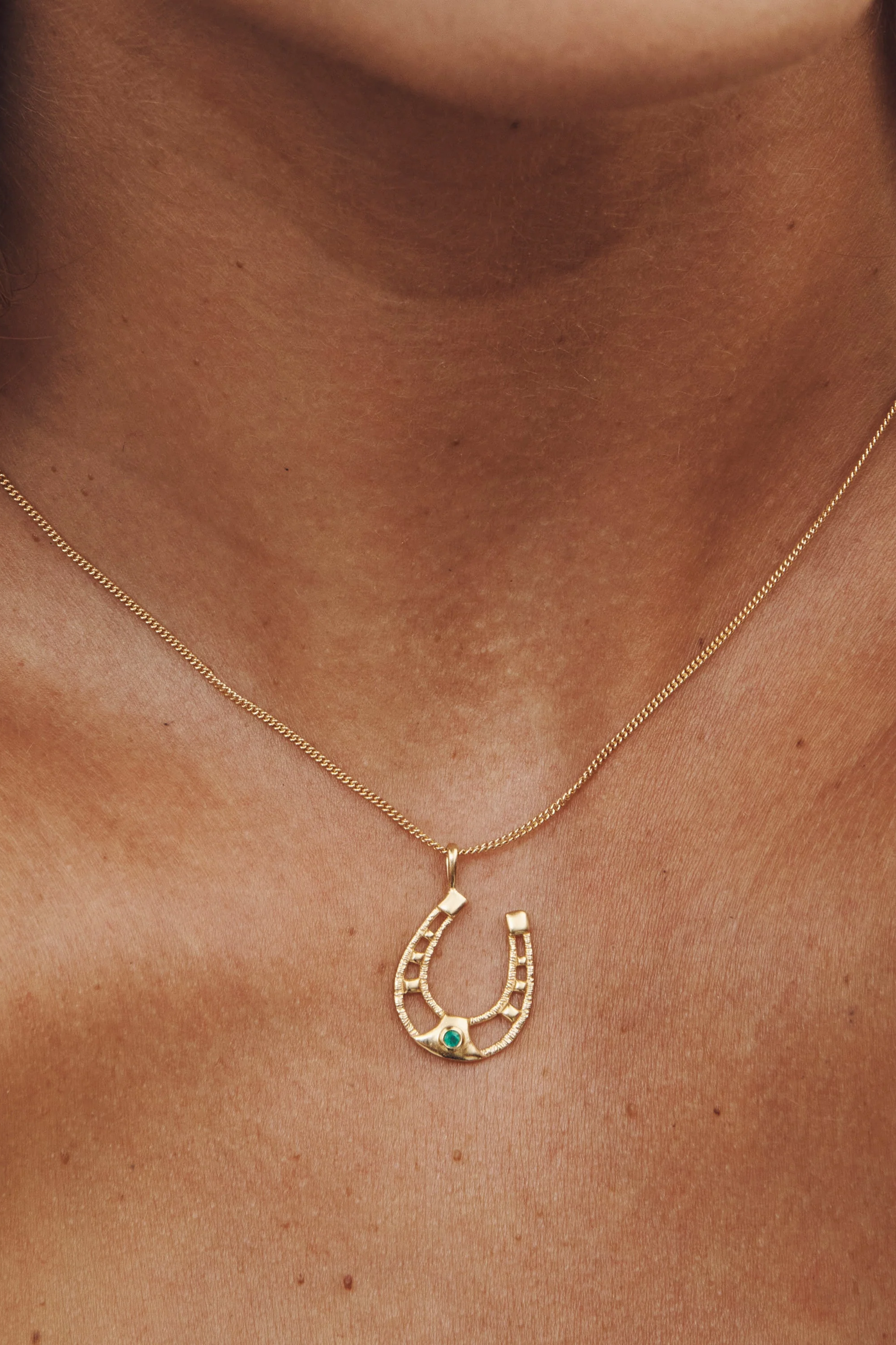 Horseshoe Necklace - Gold