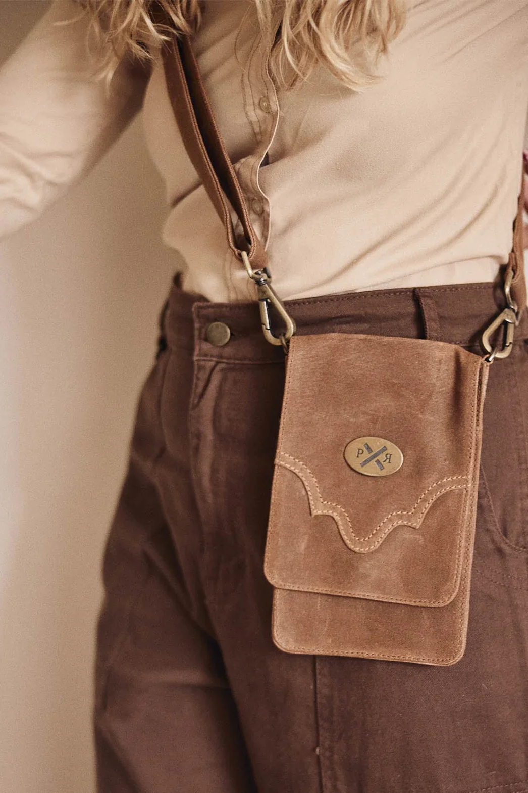 Slow Road Cross Body Phone Bag - Spicy Cowboy