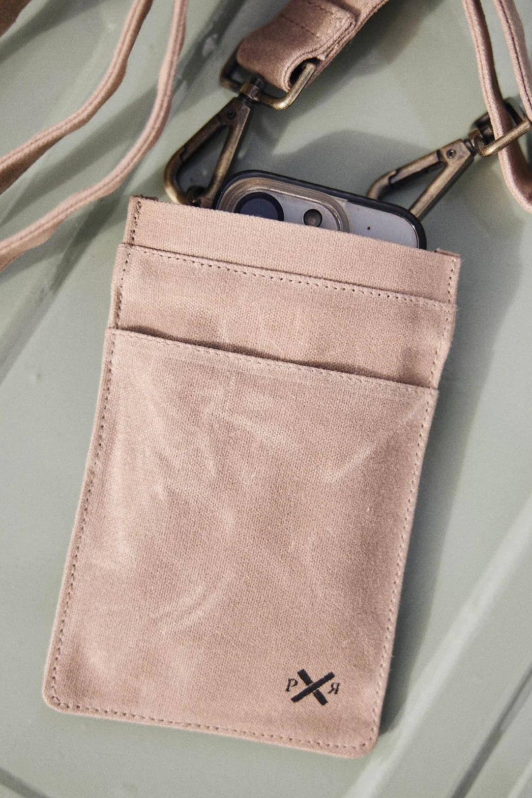 Slow Road Cross Body Phone Bag - Mocha