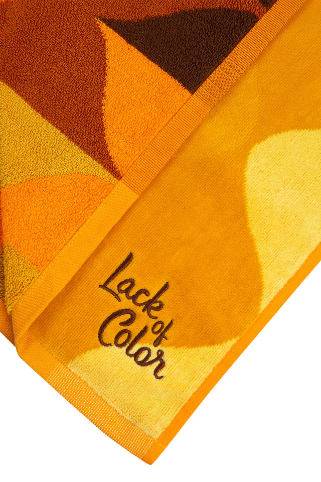 Retro Wave Towel - Pecan