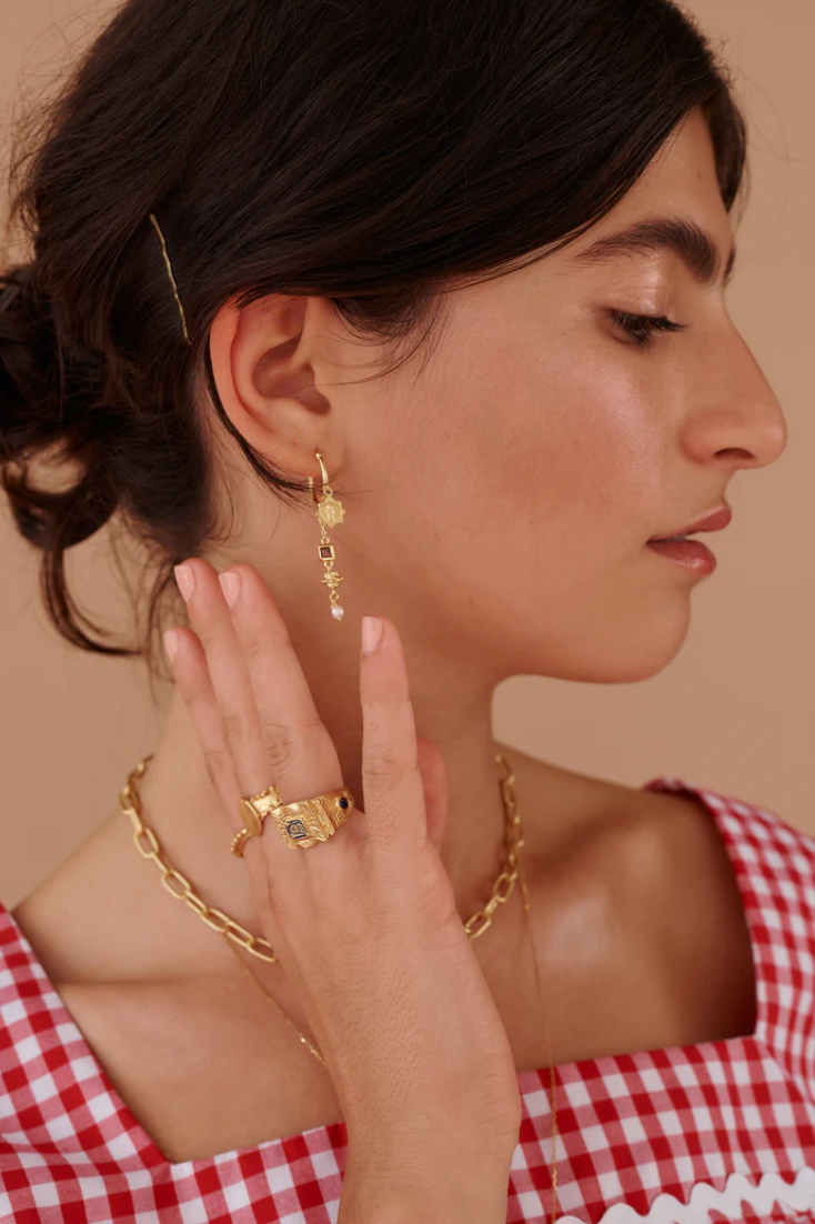 Cleopatra's Bling | Jeanne Earrings With Garnet - Gold