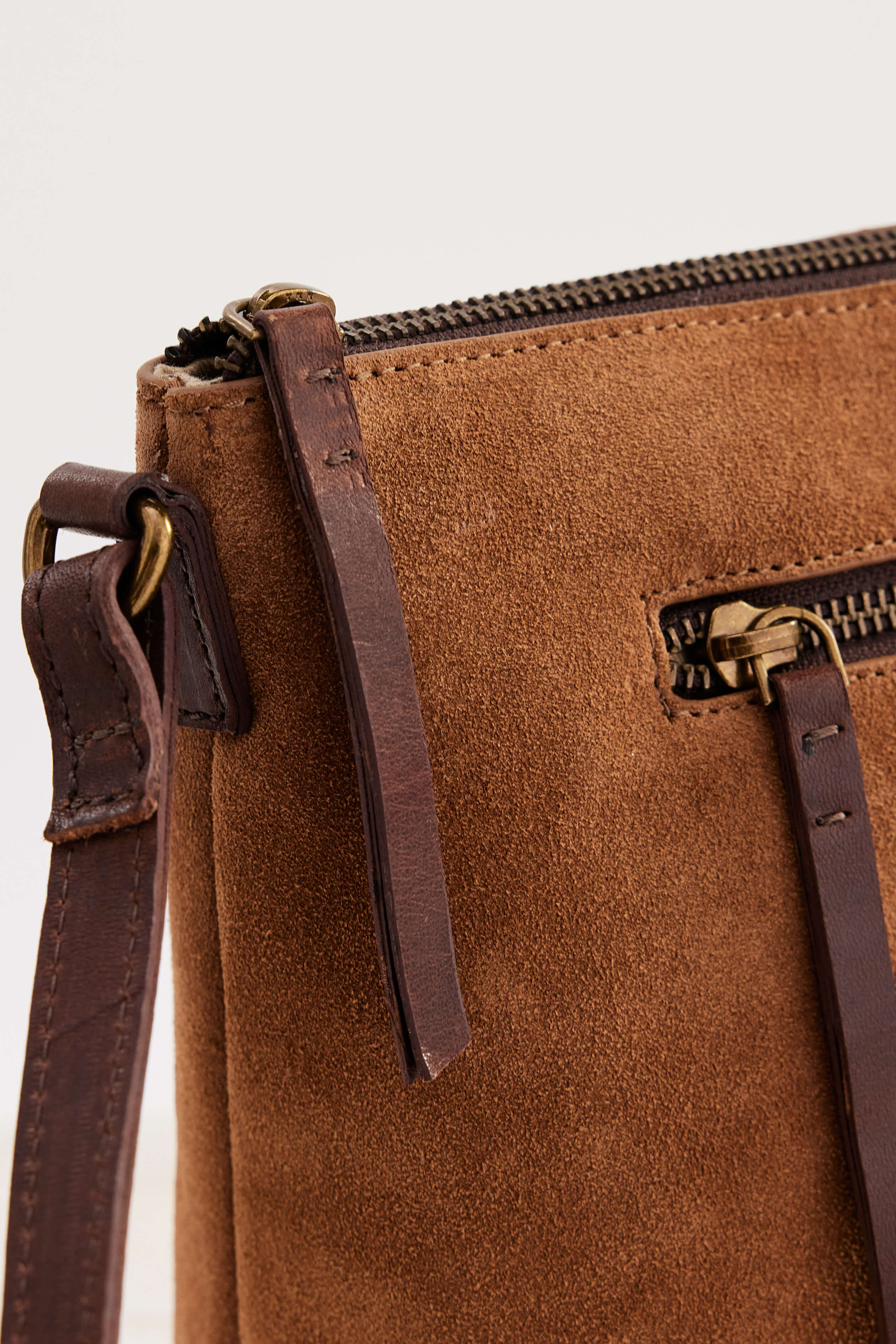 Suede Essential - Camel