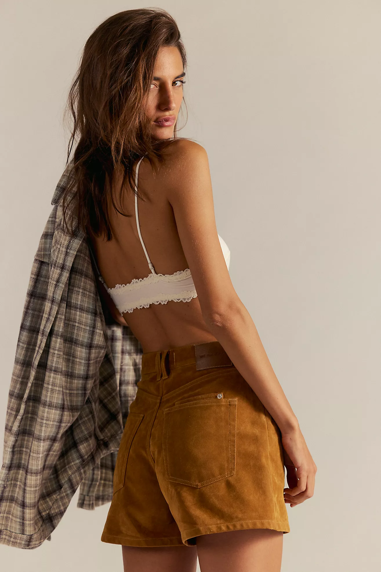 Tippi Vegan Suede Short - Dark Honey
