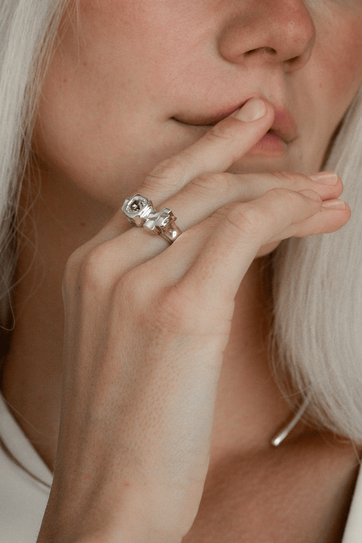 Magnific Ring - Clear Sapphire - Rings - Epta - Women's fashion at The Freedom State
