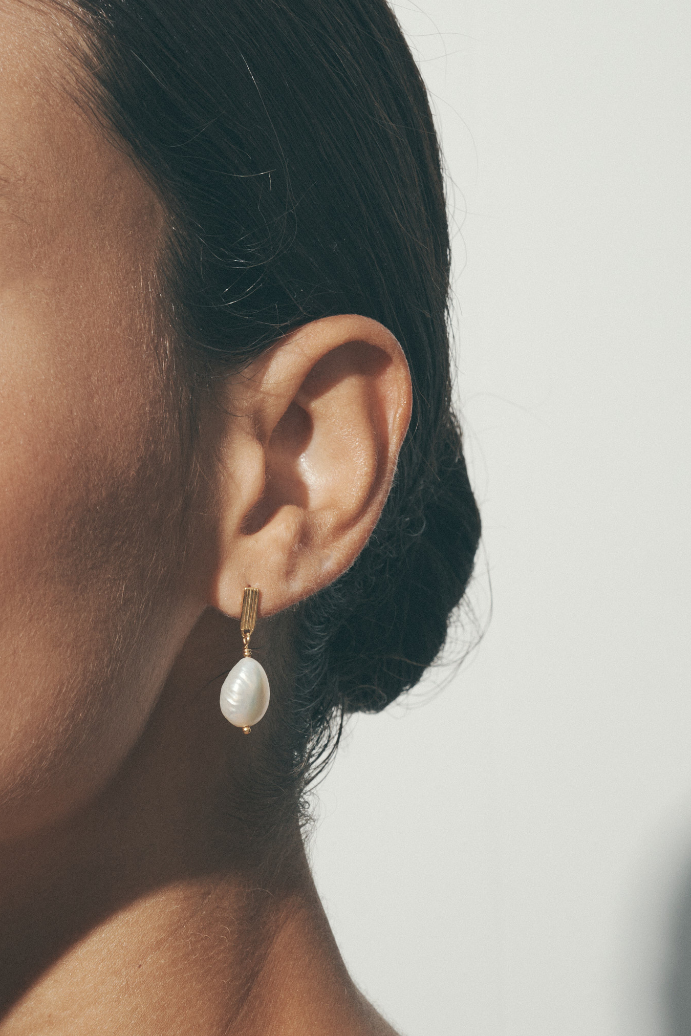 Temple Of The Sun | Baroque Pearl Earrings - Gold