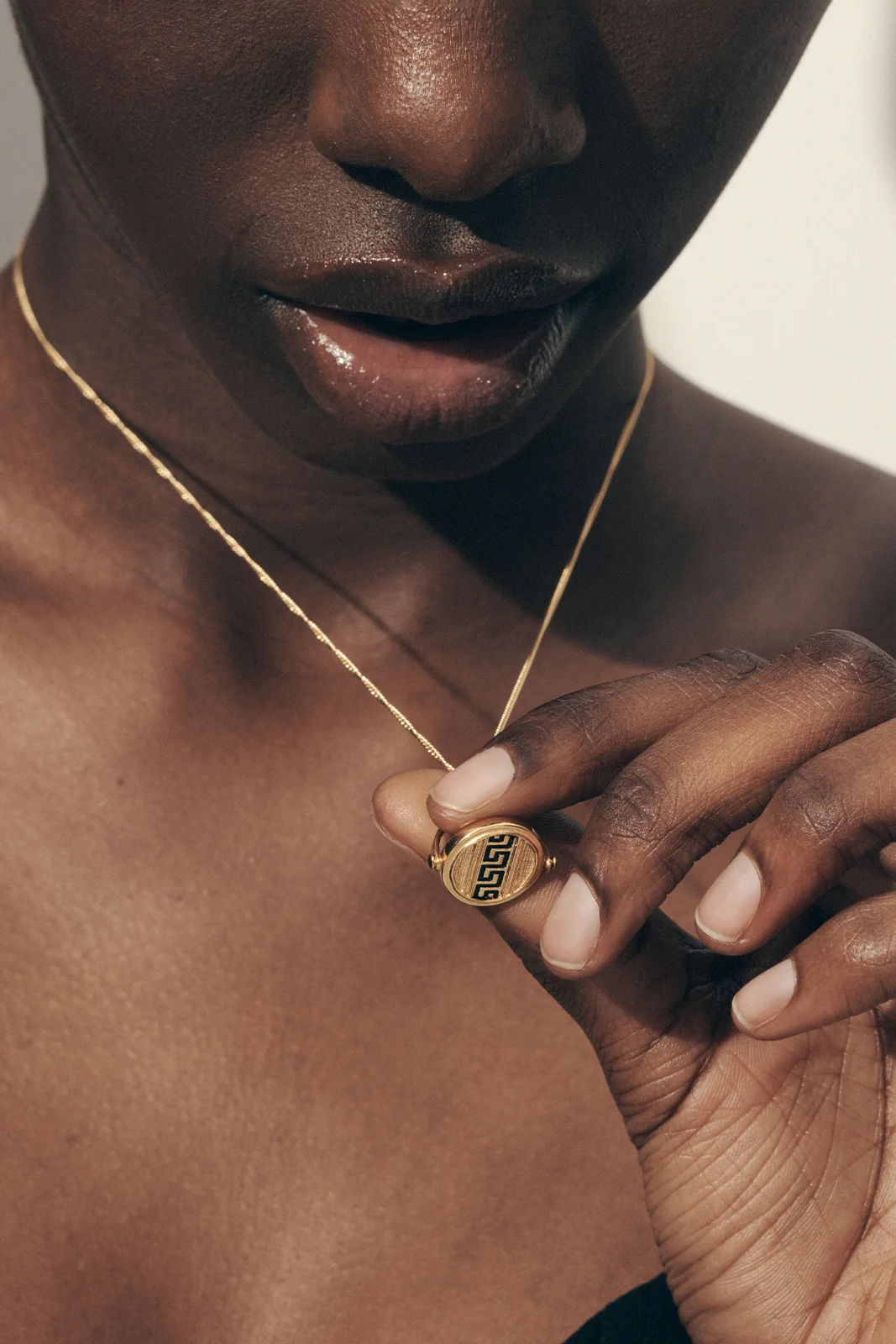 Temple Of The Sun | Meander Spinner Necklace - Gold