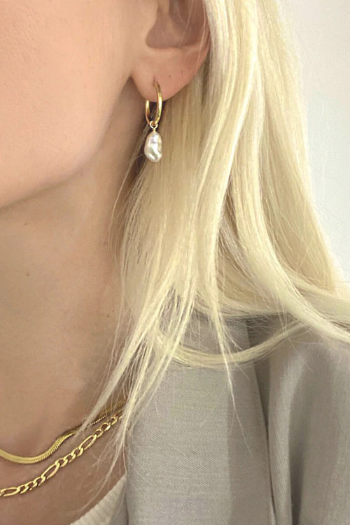 Saint Valentine | Mini Keshi Pearl Hoops - Gold