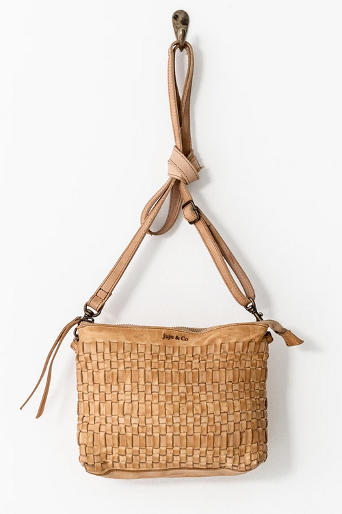 Juju & Co | Woven Pouch Bag - Tan