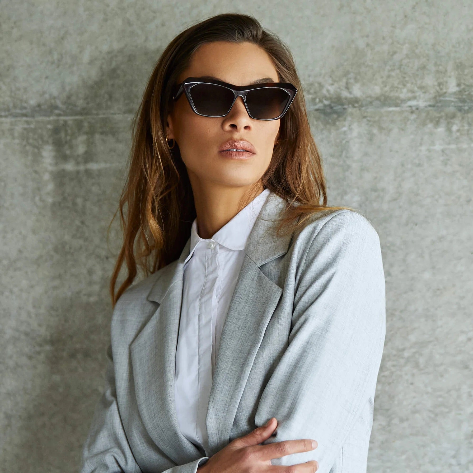 Valley Eyewear | Piaf | Tobacco Tort w. Black Swarovski Crystals Gold Metal Trim / Brown Gradient Lens